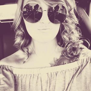 Meet your Posher, Logan