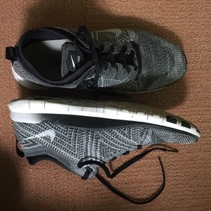 Nike free run TR flyknit