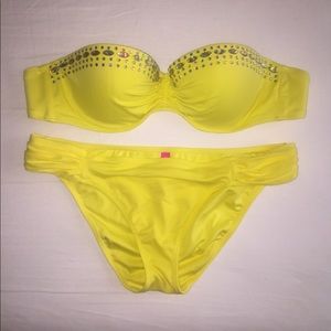 Victoria's Secret bikini