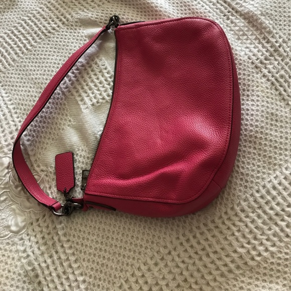 Coach Pink Poppy Hobo - Picture 4 of 6