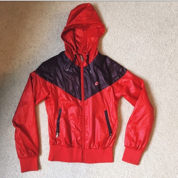 Nike Jackets & Blazers - Nike wins runner jacket