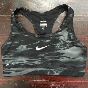 Nike Pro Sports Bra