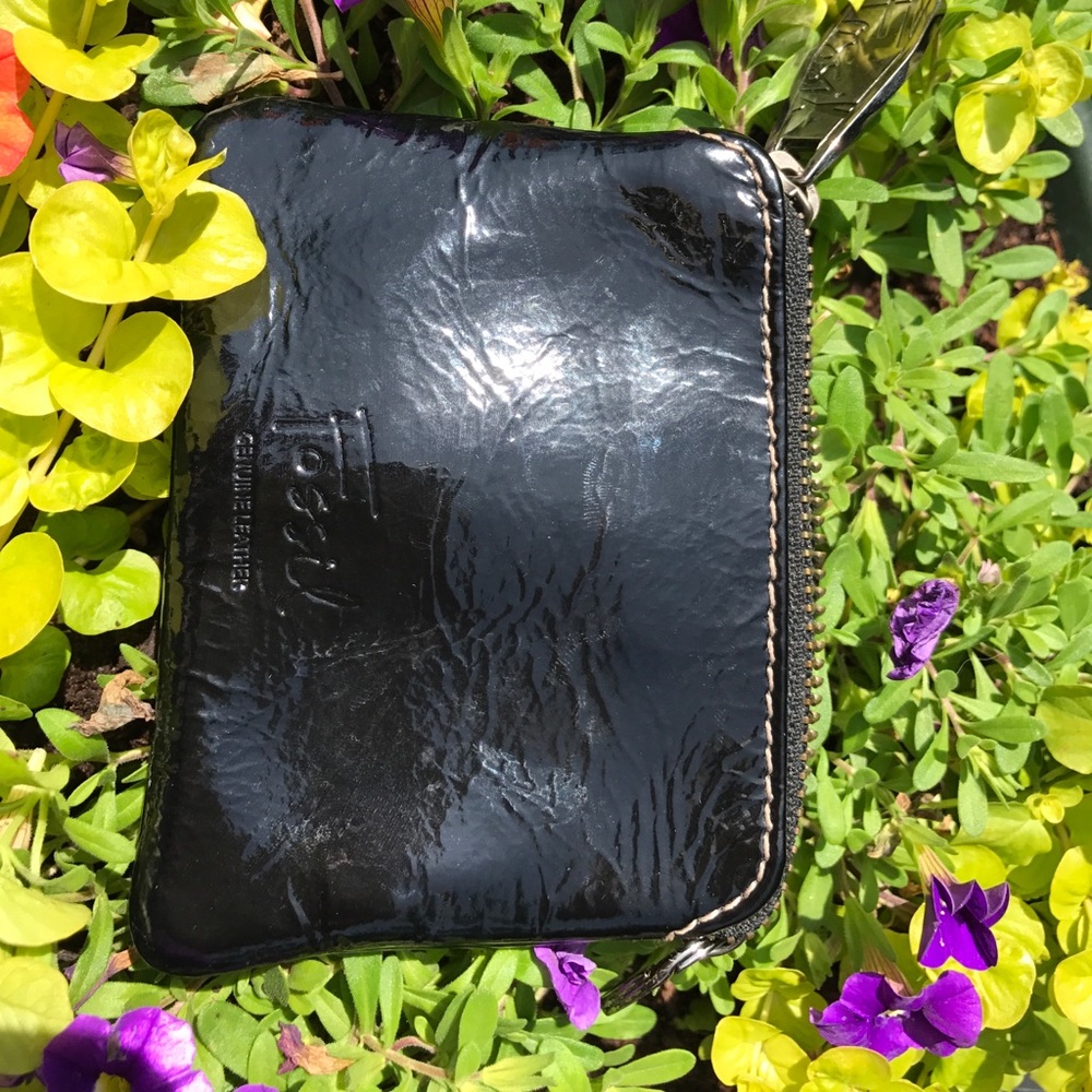 Small Fossil Patent Leather Coin Purse Key Ring - Picture 2 of 3