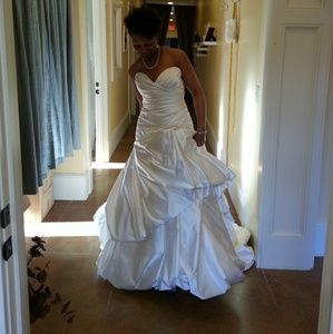 Enzoani Wedding Dress