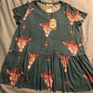 NWT Entro Cow Skull Top