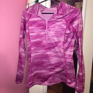 Under Armour long sleeve pullover