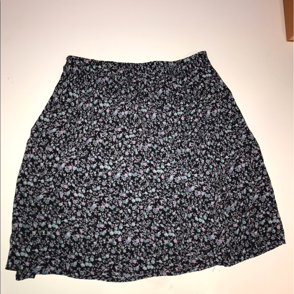 Brandy Melville flower skirt