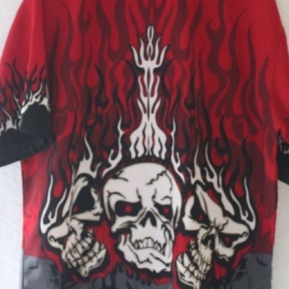Steve and Barry's Small Skull & Flames Button Up - Picture 3 of 3