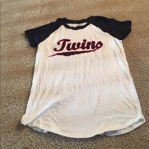 Minnesota twins short sleeve top never worn white