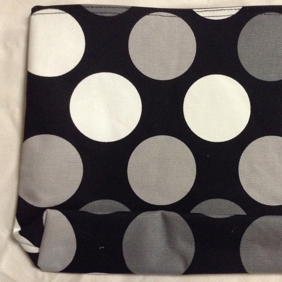 Thirty-One Makeup/Travel Pouch - Picture 4 of 8