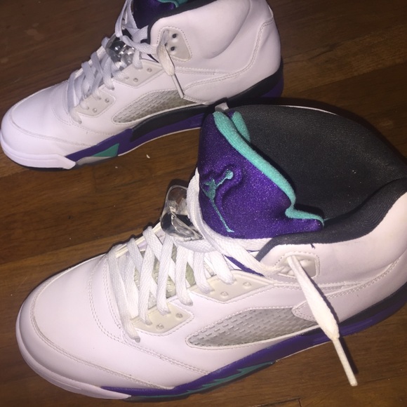 Air Jordan 5 "Grapes" - Picture 5 of 5