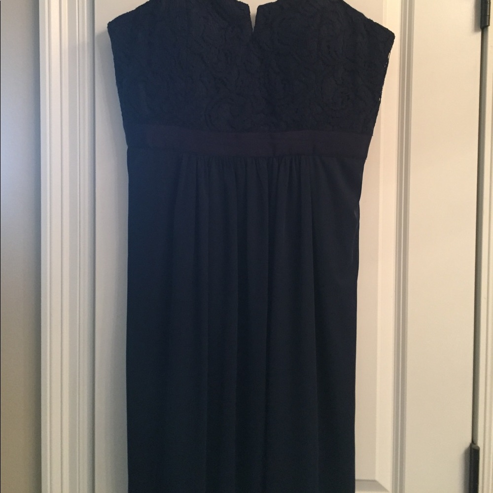 Short lace and chiffon navy blue dress