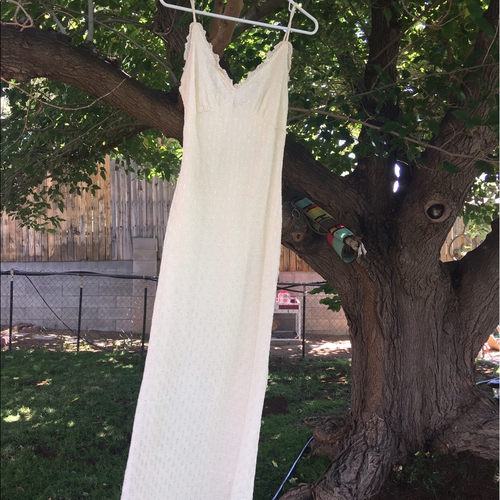 Off white wedding or maternity dress 👗