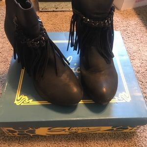 Sbicca black zepp boot