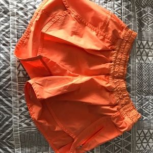 Lululemon tracker shorts