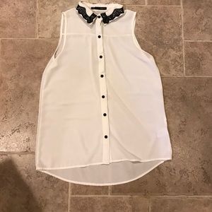 White tank with black lace