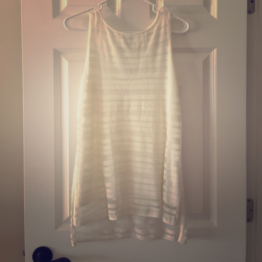 White House Black Market. Tank. Size Small.
