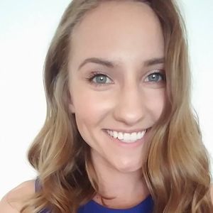 Meet your Posher, Evelina