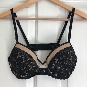 Calvin Klein lace and mesh bra 34b