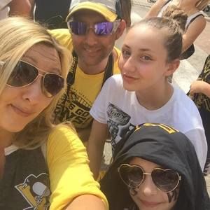 Meet your Posher, Raquel