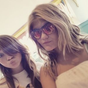 Meet your Posher, Skylar