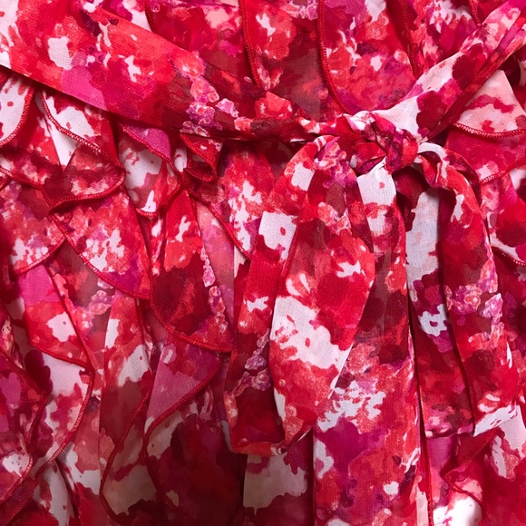 White House Black Market strapless dress - Picture 2 of 7