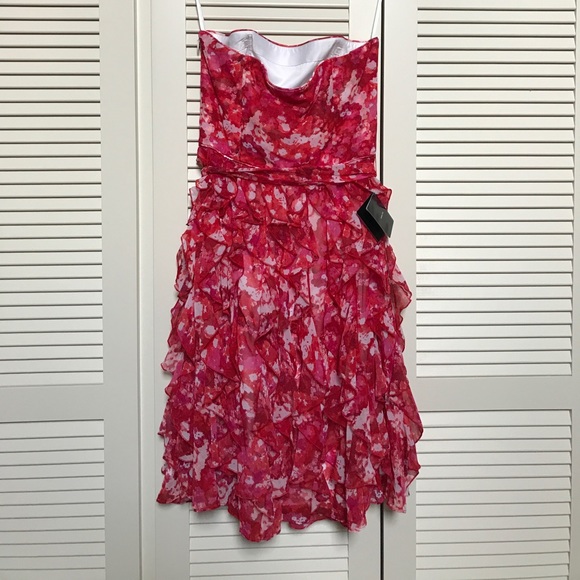 White House Black Market strapless dress - Picture 3 of 7