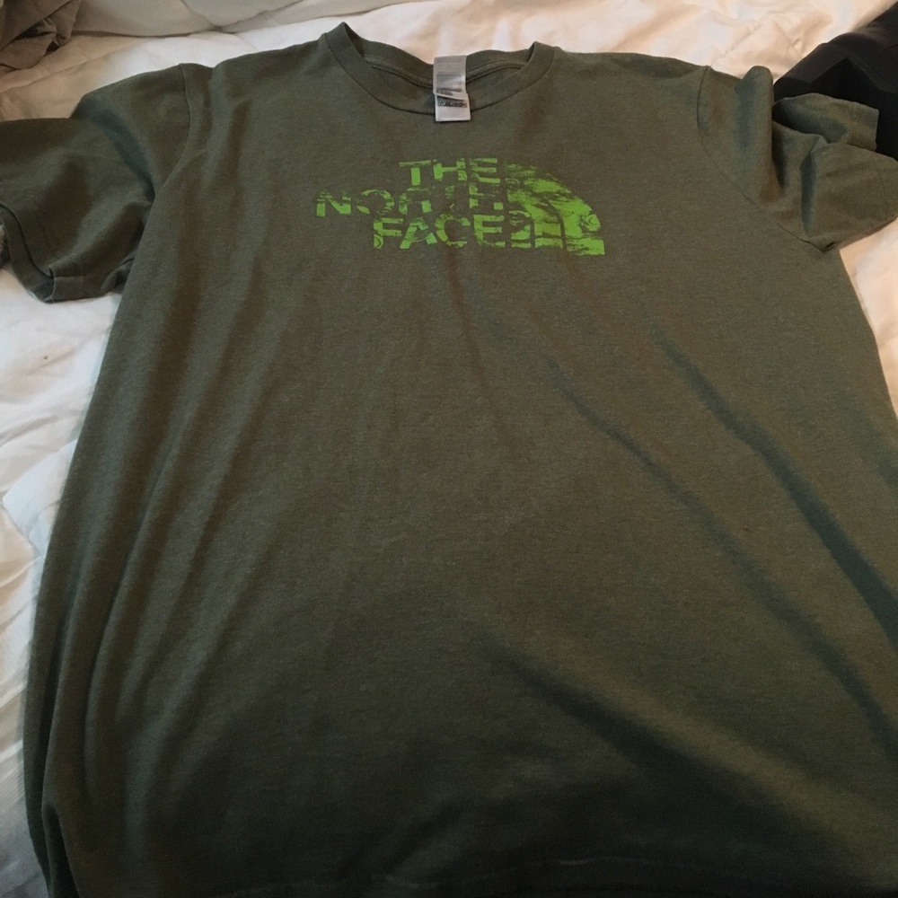Men's shirt