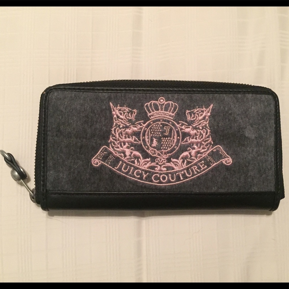 Juicy Couture Zip Wallet