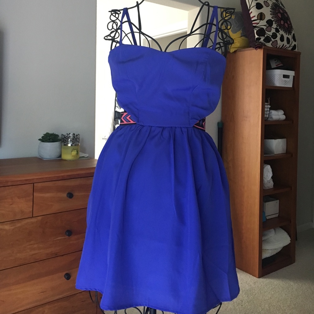 Cutout summer dress.