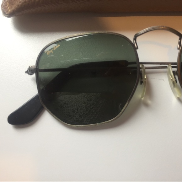 Vintage 1960s Hippie edged framed sunglasses