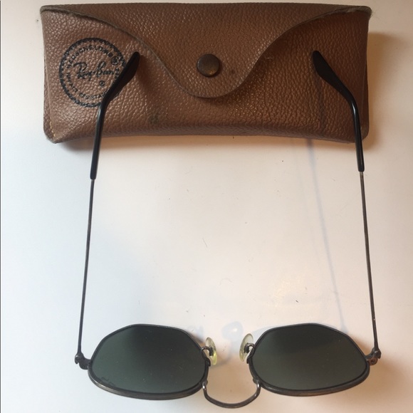 Vintage 1960s Hippie edged framed sunglasses