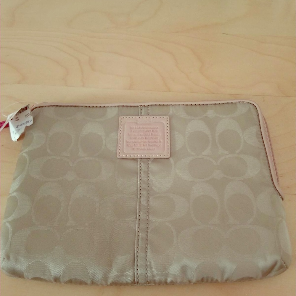 COACH makeup bag NWT