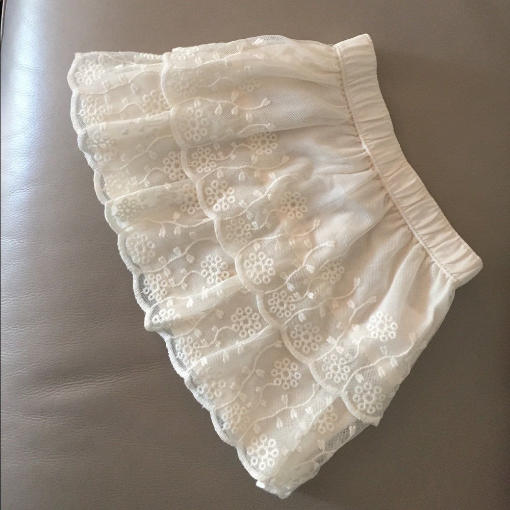 NWT 🌸 Carter's Ivory Lace Skirt