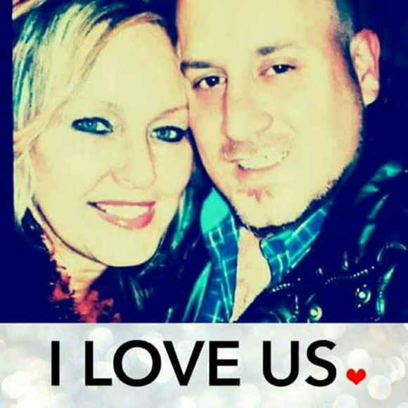 Meet your Posher, Jenniffer - Picture 1 of 1