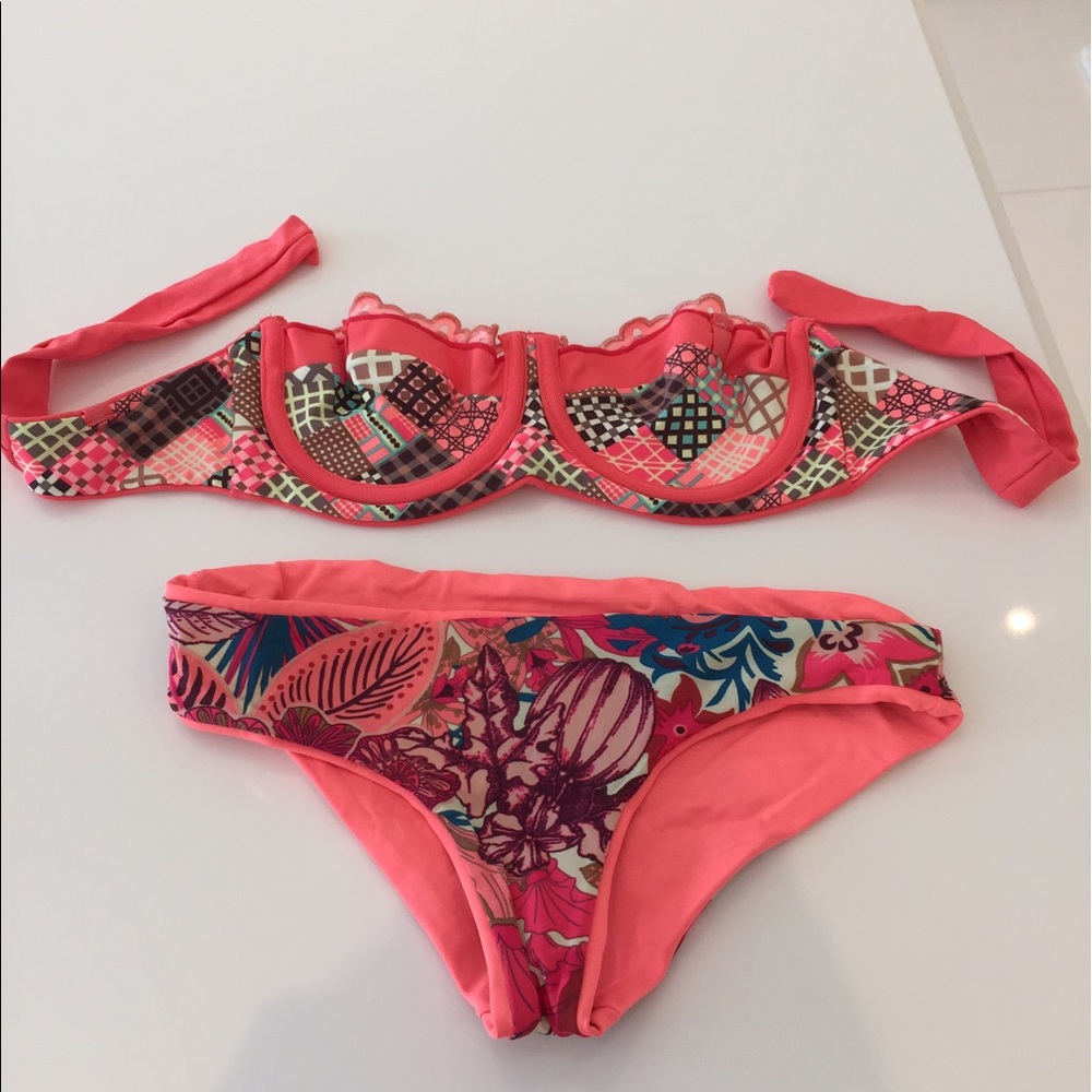 Maaji reversible bikini size small