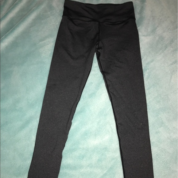 Lululemon - Picture 3 of 4