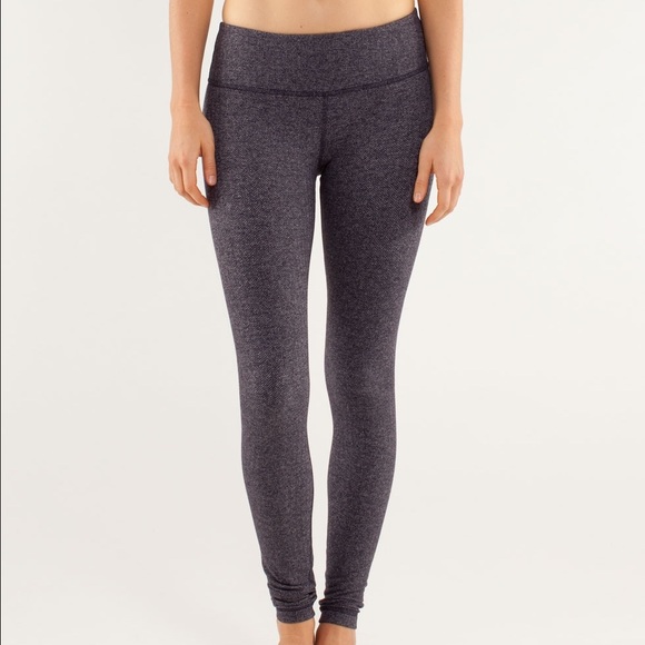 Lululemon - Picture 2 of 4