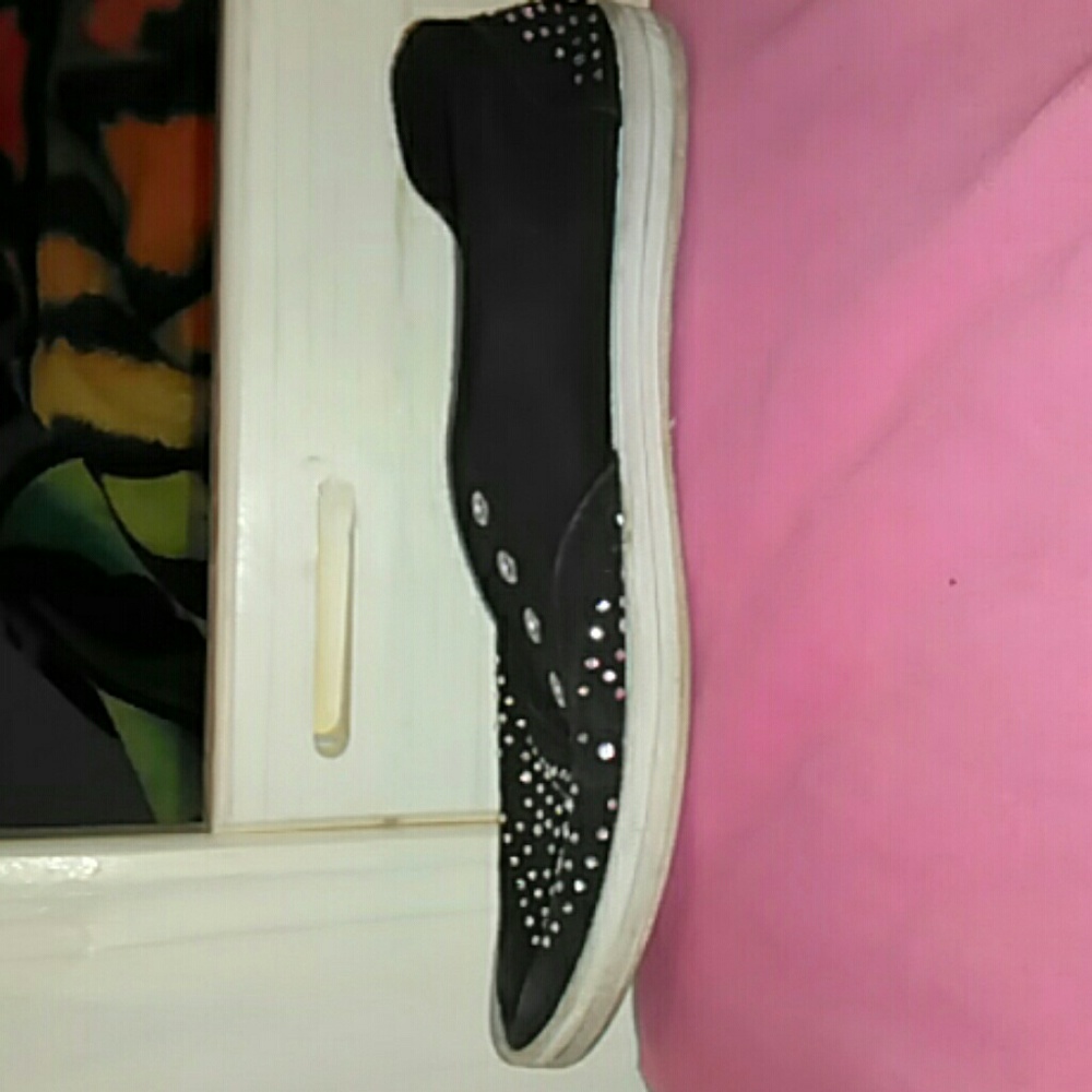 Shoes - Picture 3 of 3