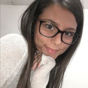 Meet your Posher, Devin