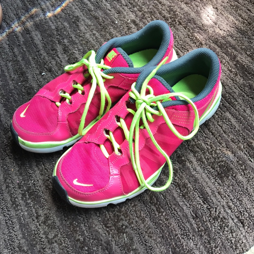 SOLD Nike flex TR2 sneakers