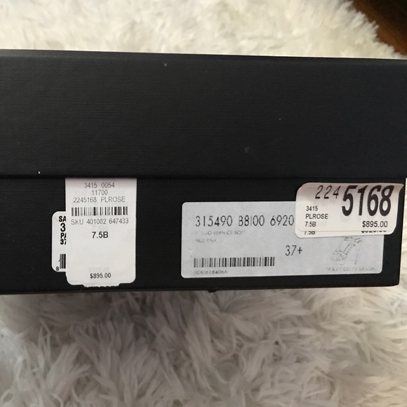 YSL Heels - Picture 4 of 5