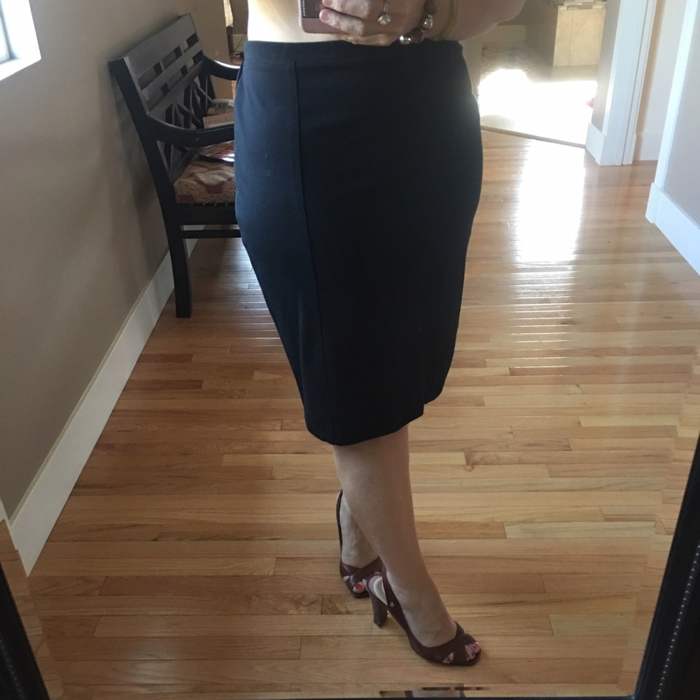 Mossimo size L stretch black pencil skirt