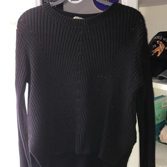 Sweater - Picture 4 of 4