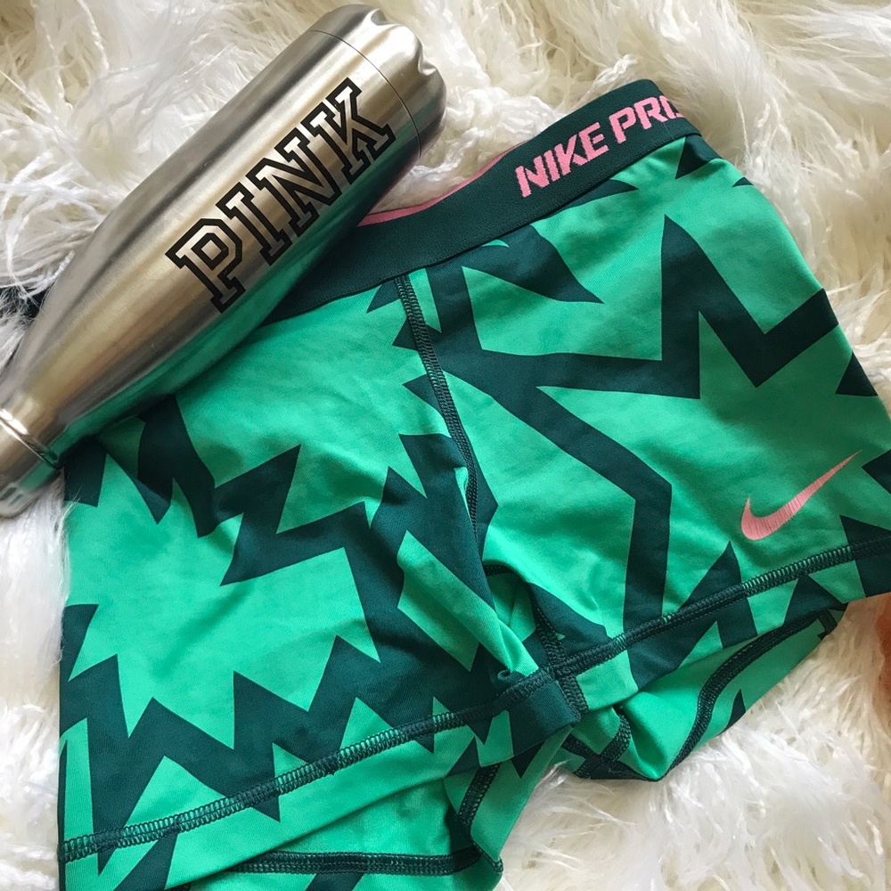 Nike spandex💕