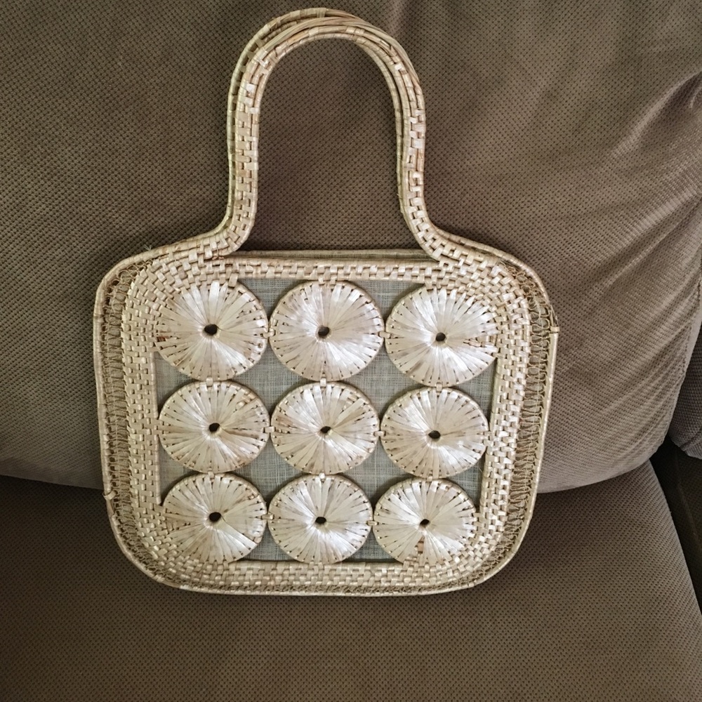 Your Summer Straw Bag