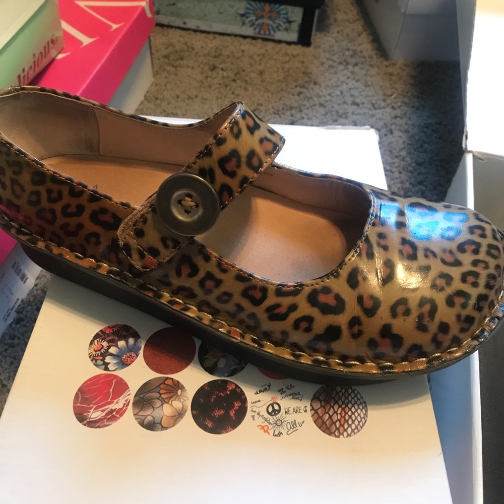 Leopard print alegria