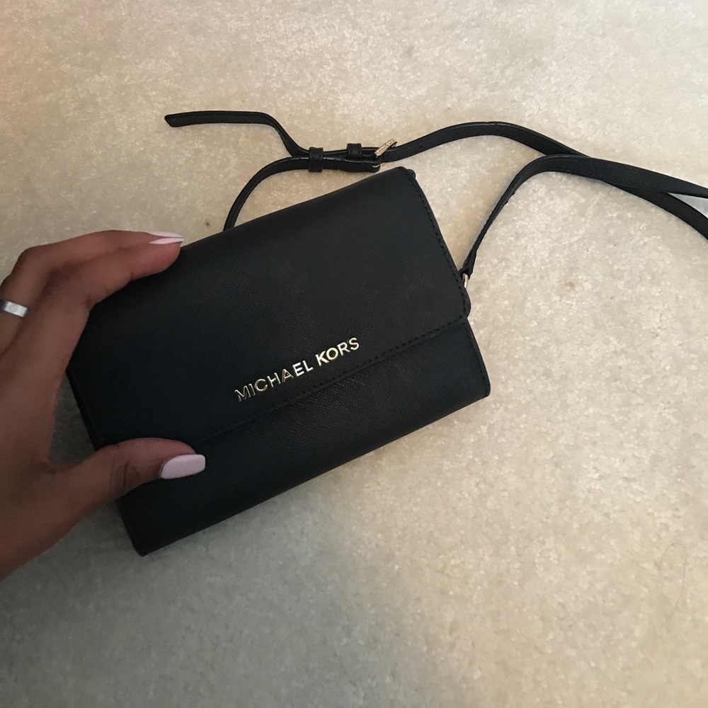 Michael Kors crossbody!
