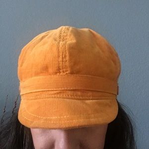 Women's newspaper-boy hat