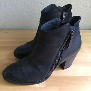 Paul Green Black Leather Ankle Booties